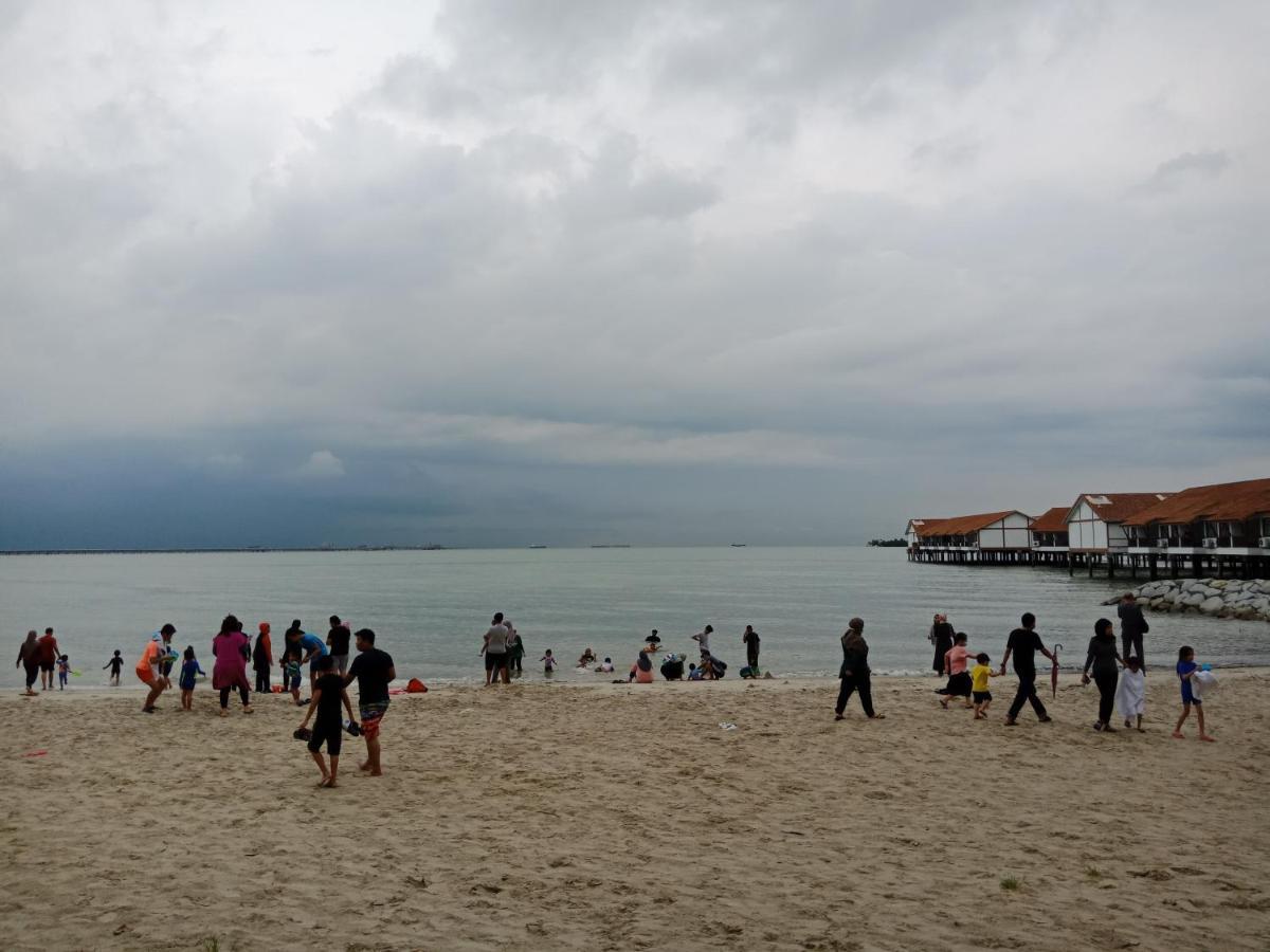 Glory Beach Resort Private 2 Bedroom Apartment Port Dickson Eksteriør bilde
